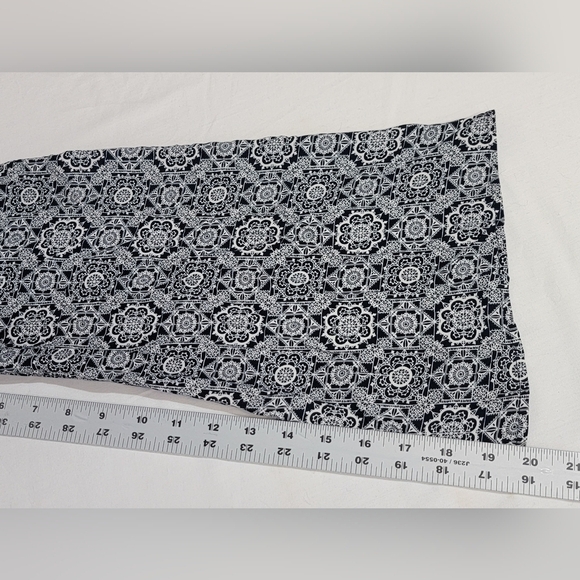 ONE THE LAND Hold Your Breathe Romper Women's Size Medium Floral Long Sleeve - Picture 3 of 14